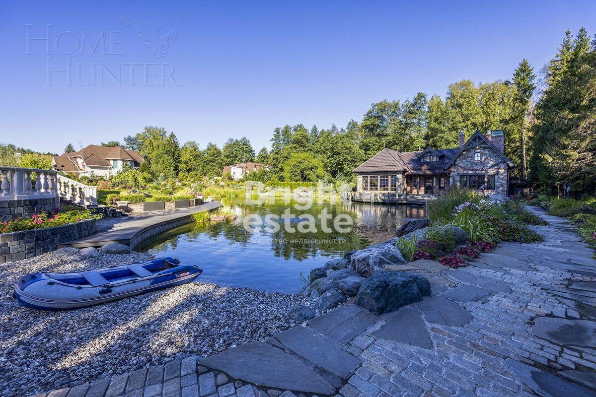 2-этажный коттедж 2 327 м² без отделки