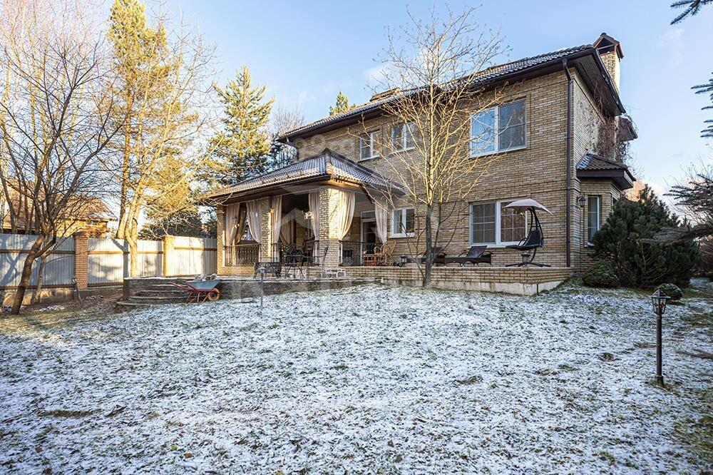 2-этажный коттедж 300 м² с отделкой