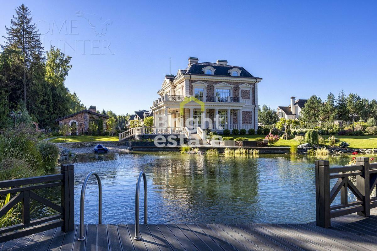 2-этажный коттедж 2 327 м² без отделки