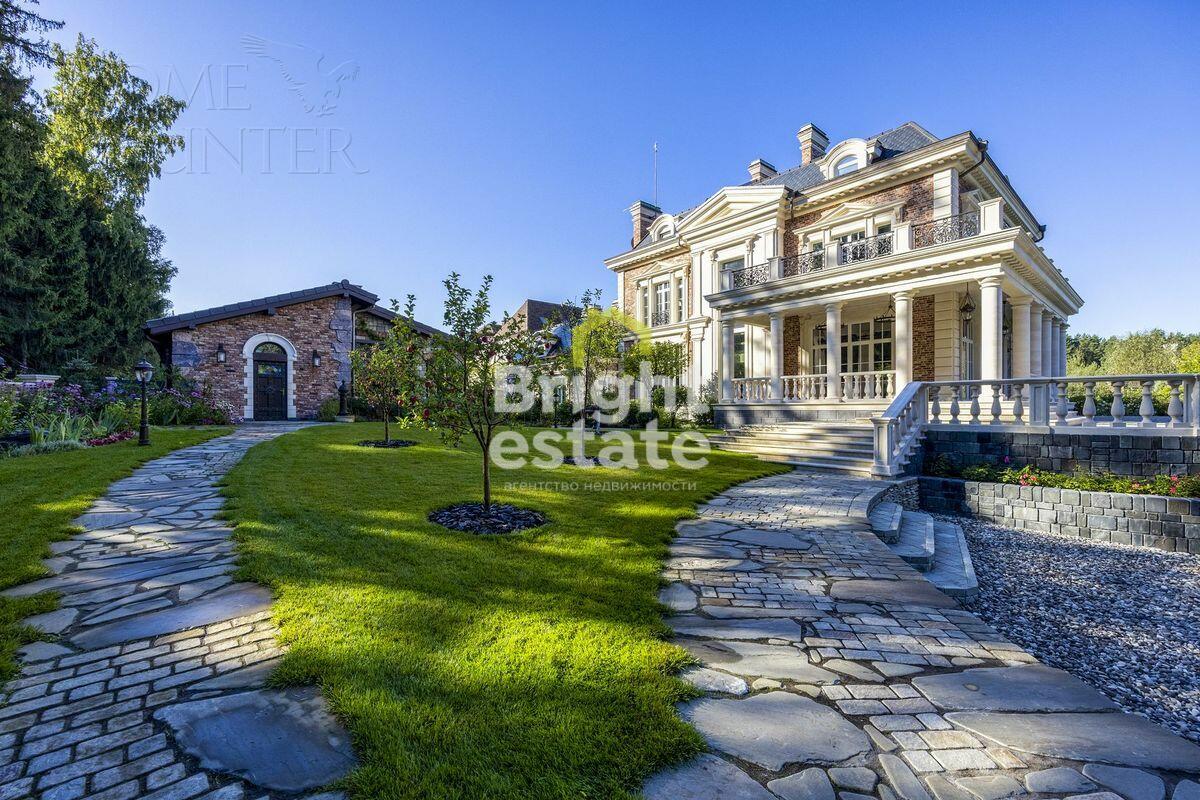 2-этажный коттедж 2 327 м² без отделки