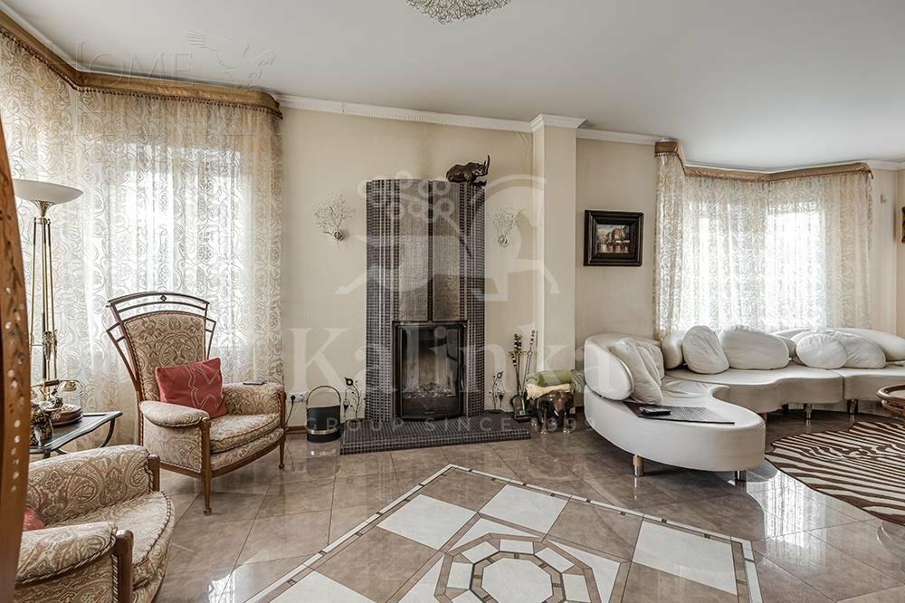 2-этажный коттедж 300 м² с отделкой