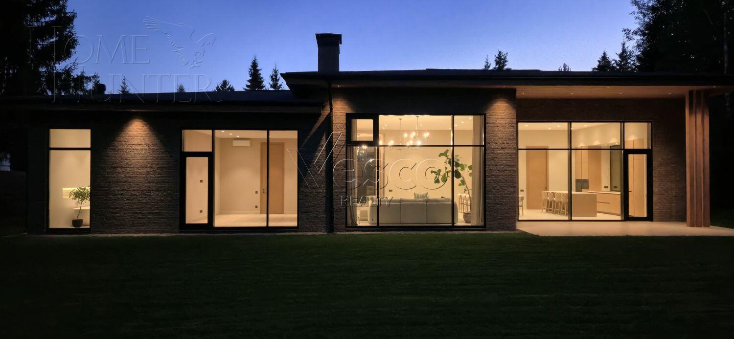 1-этажный коттедж 275 м² с отделкой