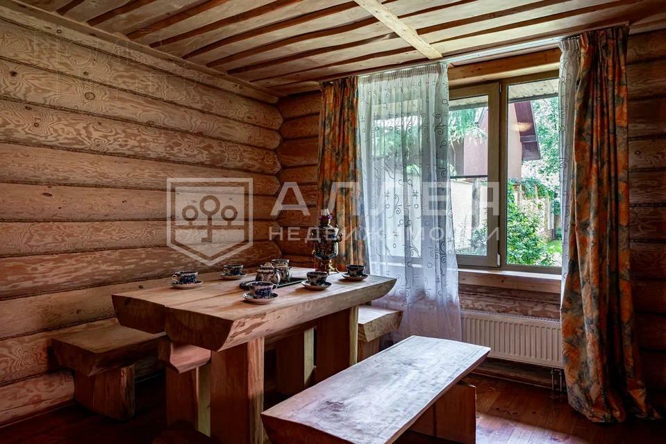 3-этажный коттедж 633 м² с отделкой