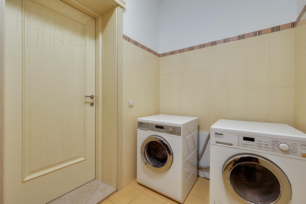 2-этажный коттедж 550 м² с отделкой