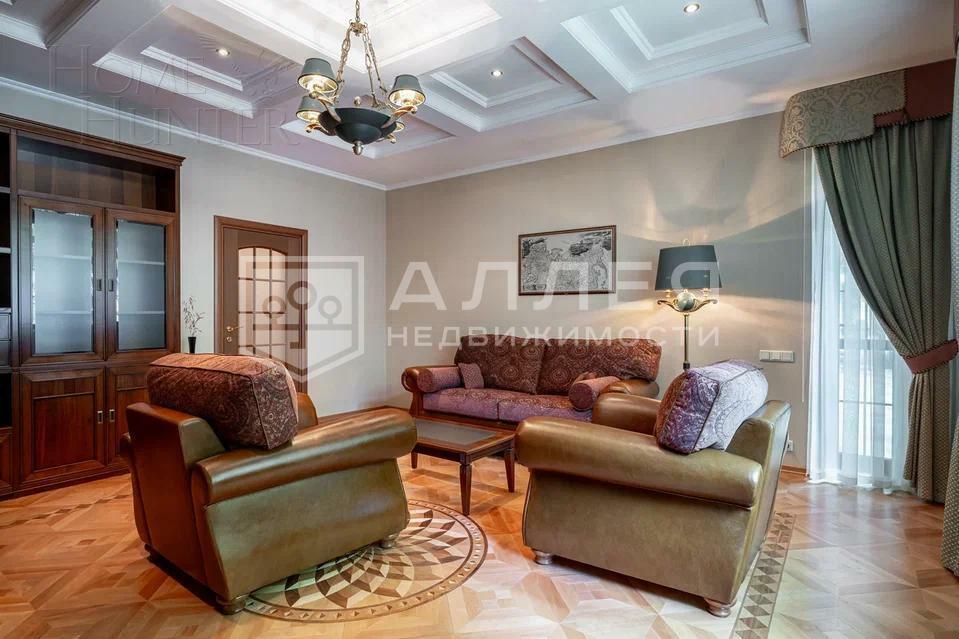 3-этажный коттедж 633 м² с отделкой