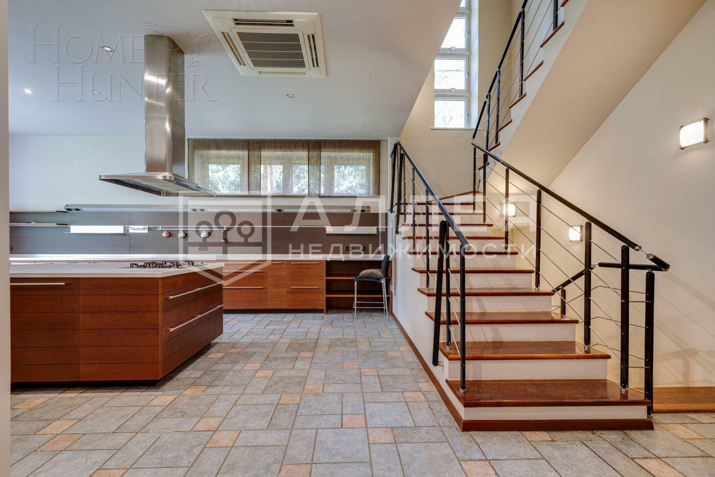 2-этажный коттедж 840 м² с отделкой