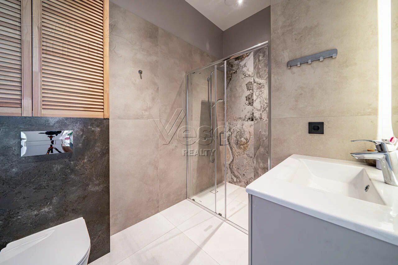 2-этажный коттедж 350 м² с отделкой