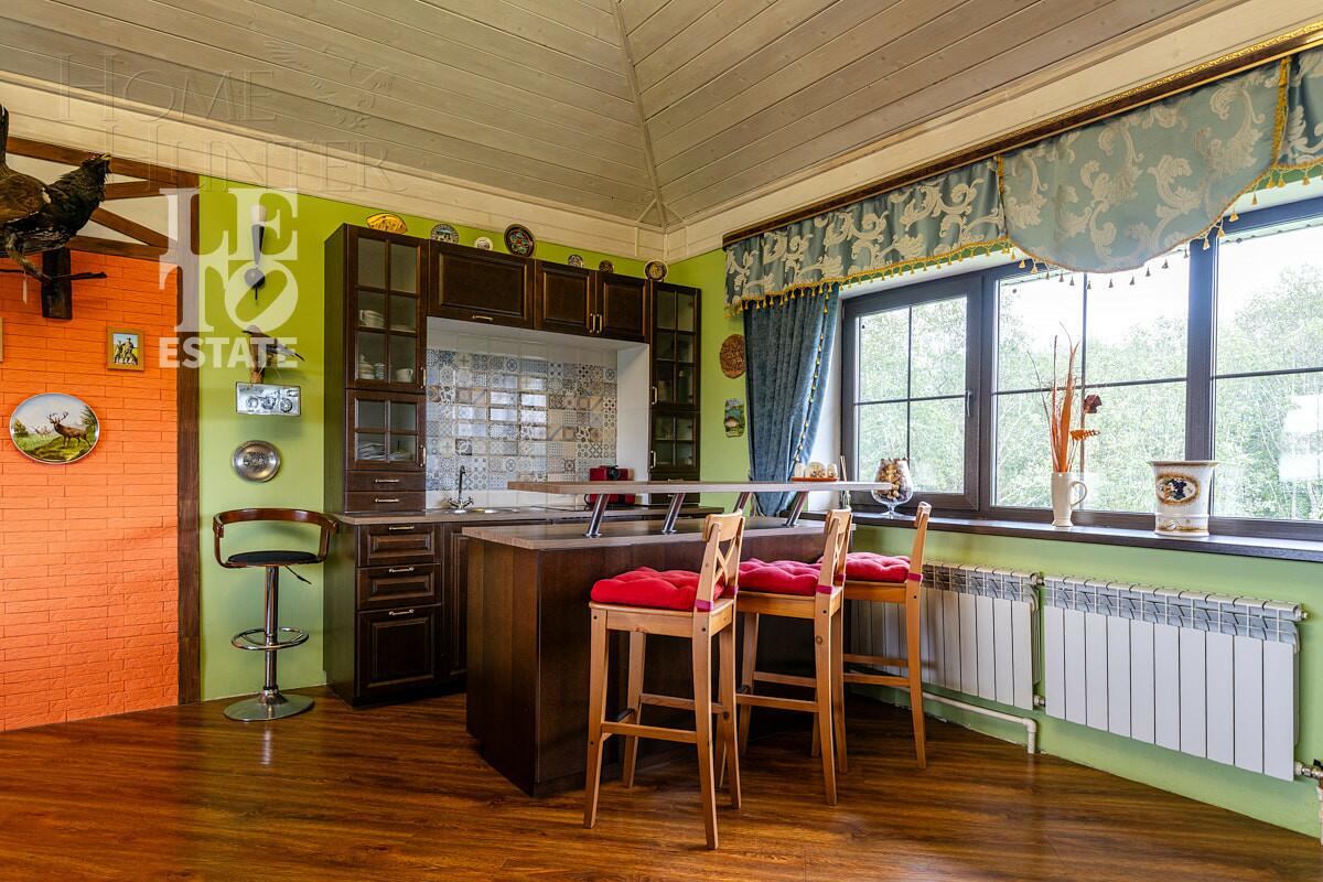 2-этажный коттедж 318.7 м² с отделкой