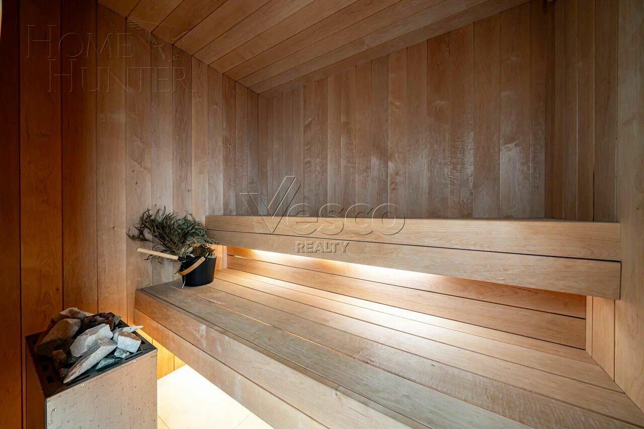 2-этажный коттедж 350 м² с отделкой