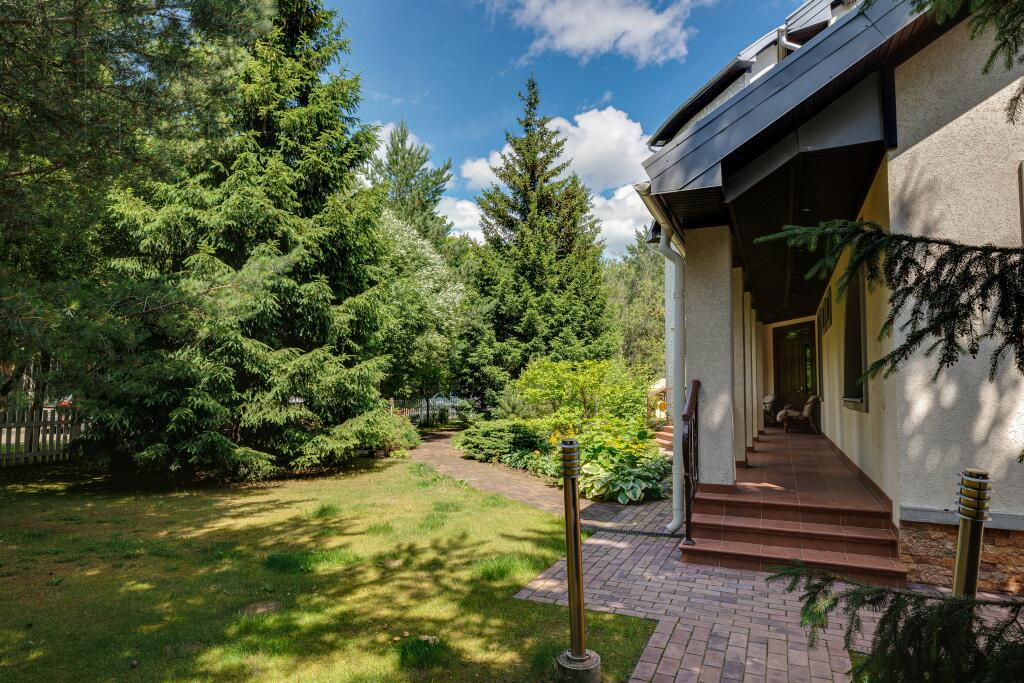 2-этажный коттедж 550 м² с отделкой