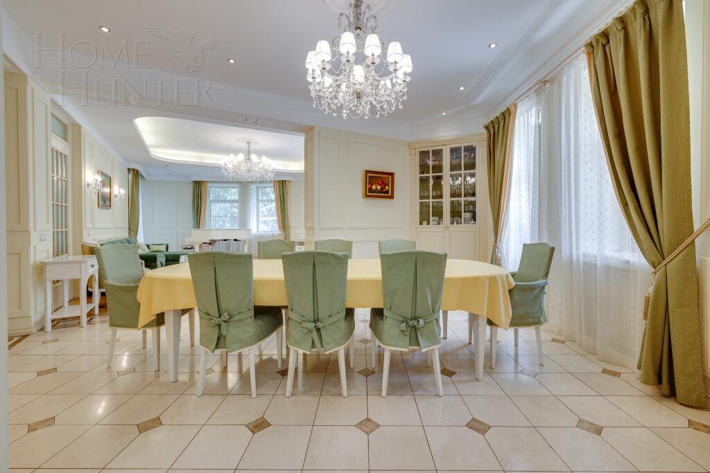 2-этажный коттедж 550 м² с отделкой