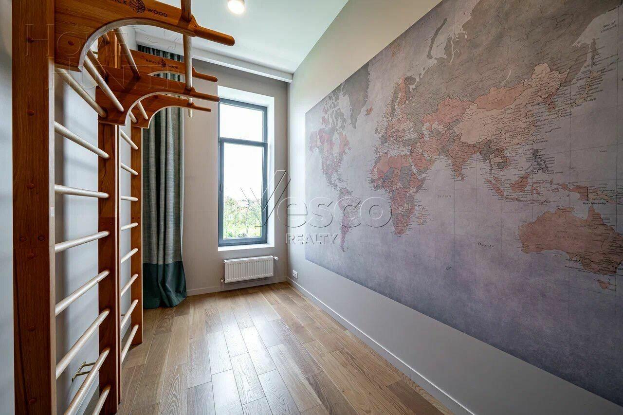 2-этажный коттедж 350 м² с отделкой