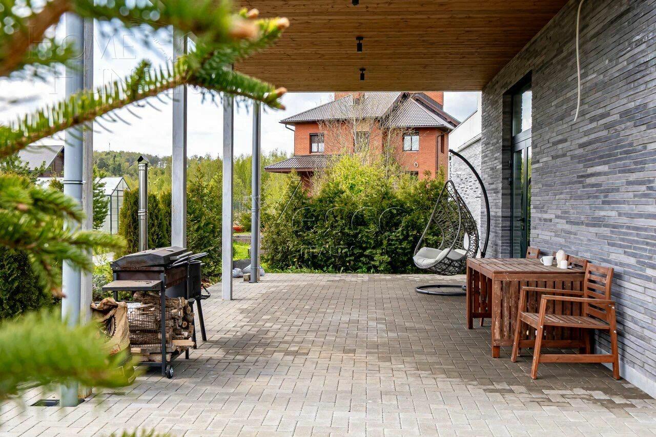 2-этажный коттедж 350 м² с отделкой