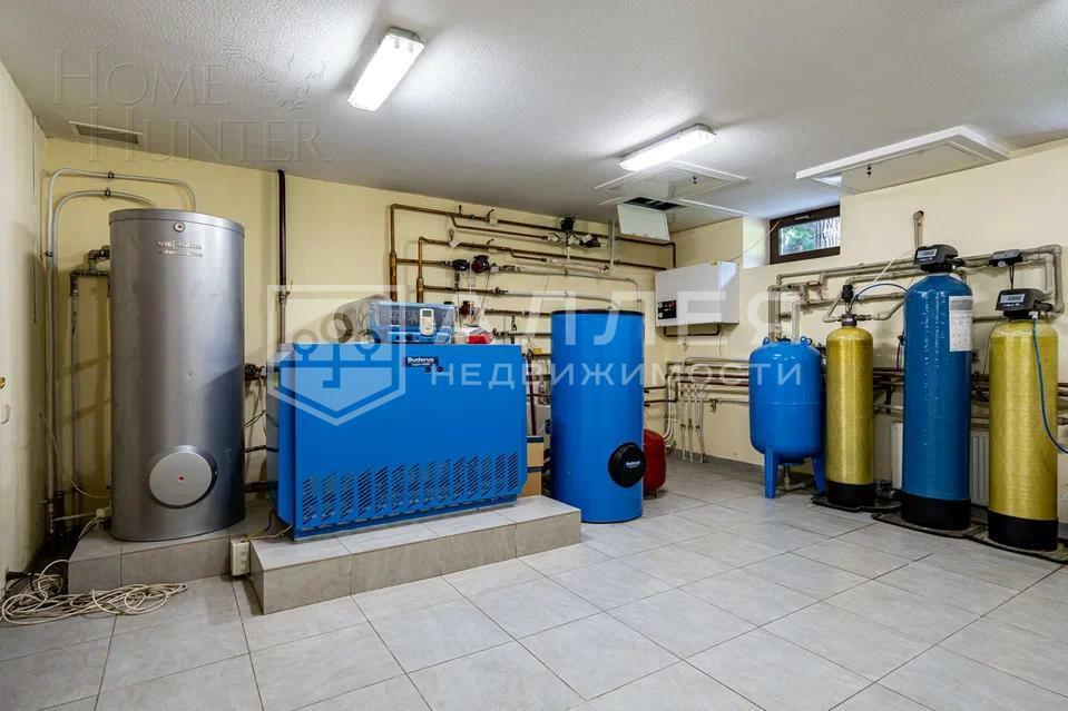 3-этажный коттедж 633 м² с отделкой