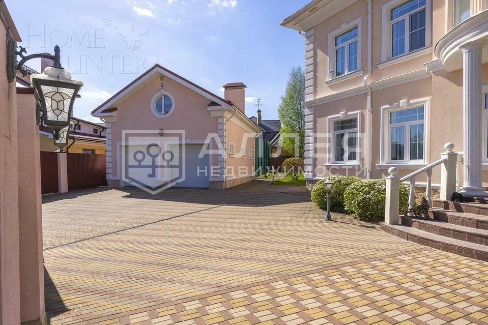 2-этажный коттедж 820 м² с отделкой