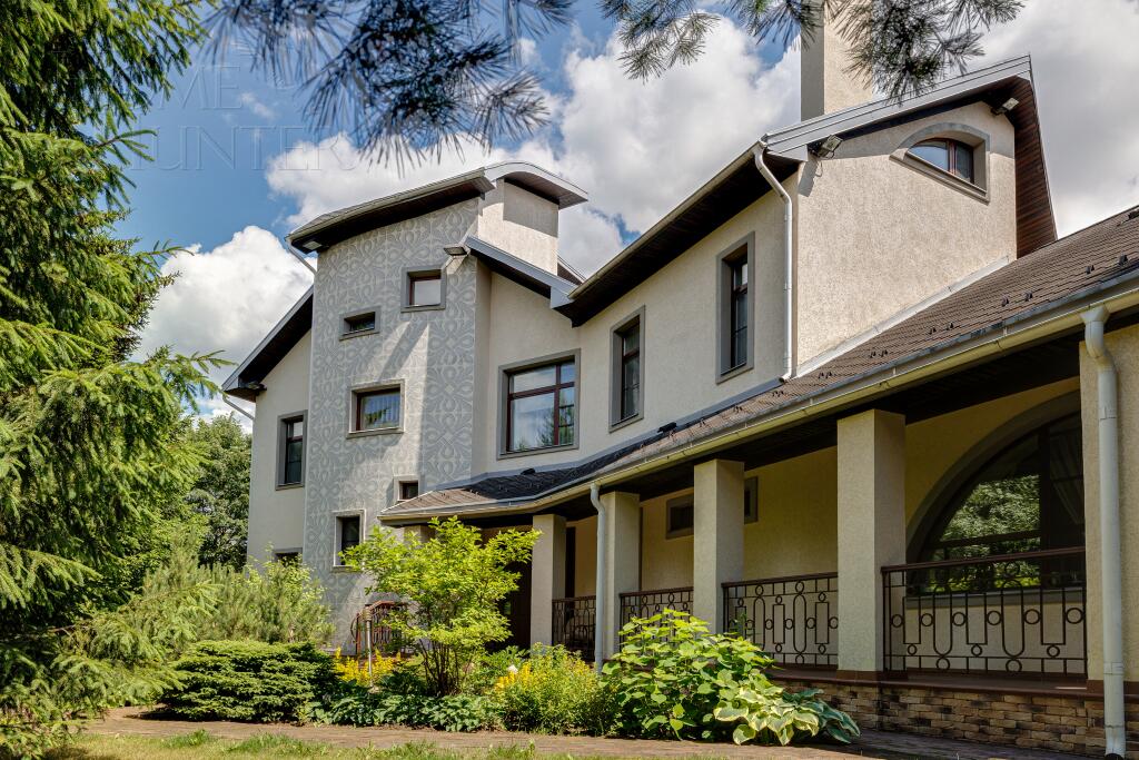 2-этажный коттедж 550 м² с отделкой