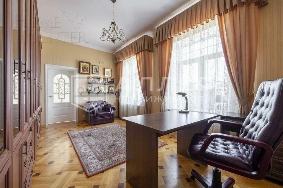 2-этажный коттедж 820 м² с отделкой