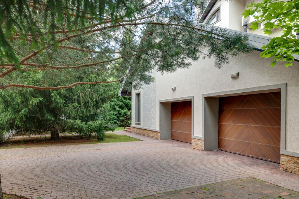 2-этажный коттедж 550 м² с отделкой