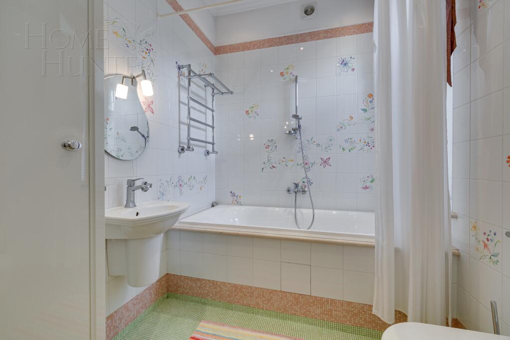 2-этажный коттедж 550 м² с отделкой