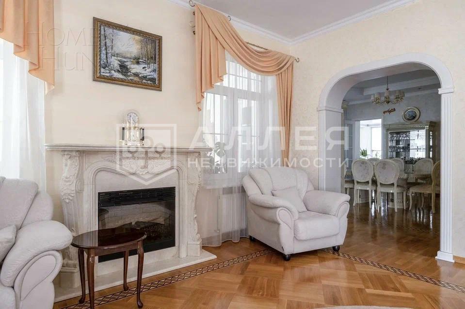 2-этажный коттедж 820 м² с отделкой