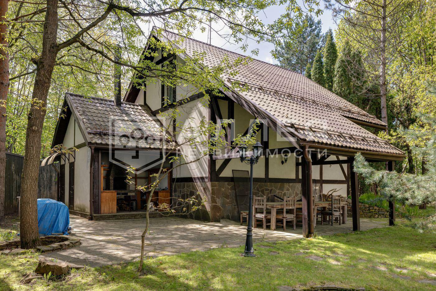 2-этажный коттедж 840 м² с отделкой
