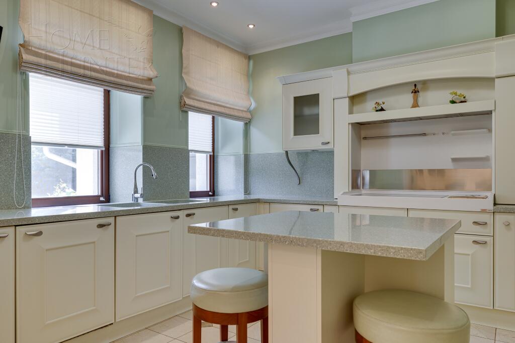 2-этажный коттедж 550 м² с отделкой