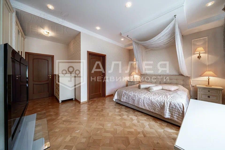 3-этажный коттедж 633 м² с отделкой