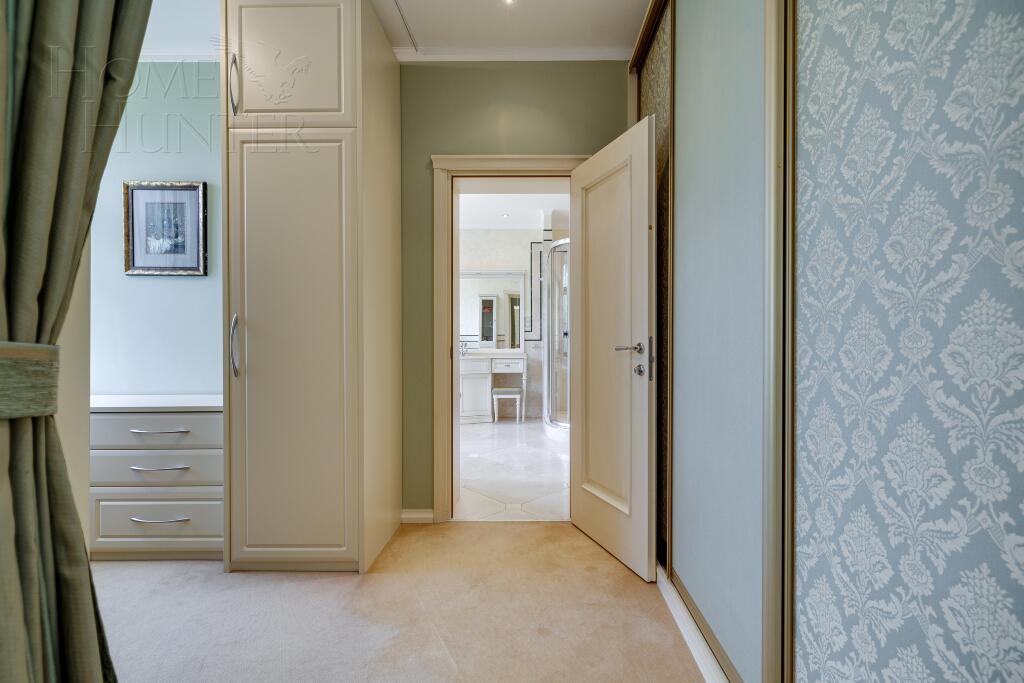 2-этажный коттедж 550 м² с отделкой