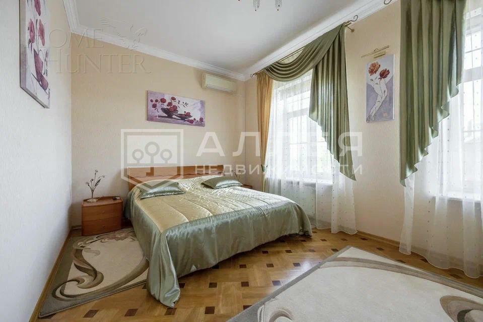 2-этажный коттедж 820 м² с отделкой