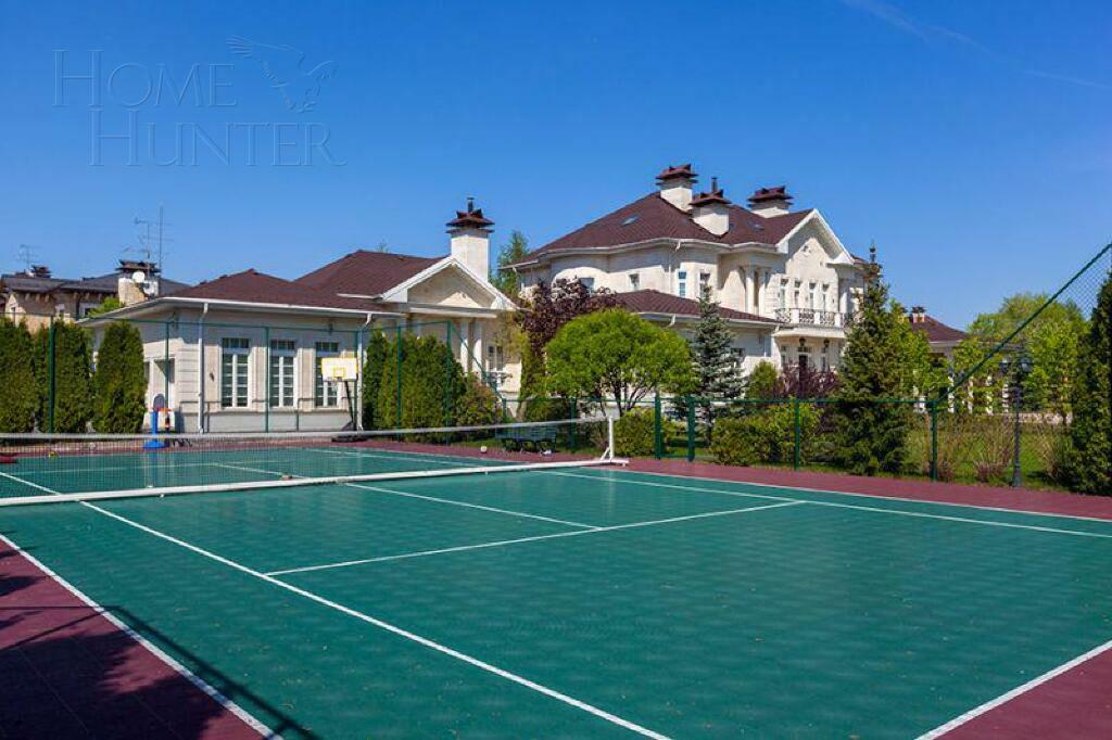 2-этажный коттедж 1 400 м² с отделкой