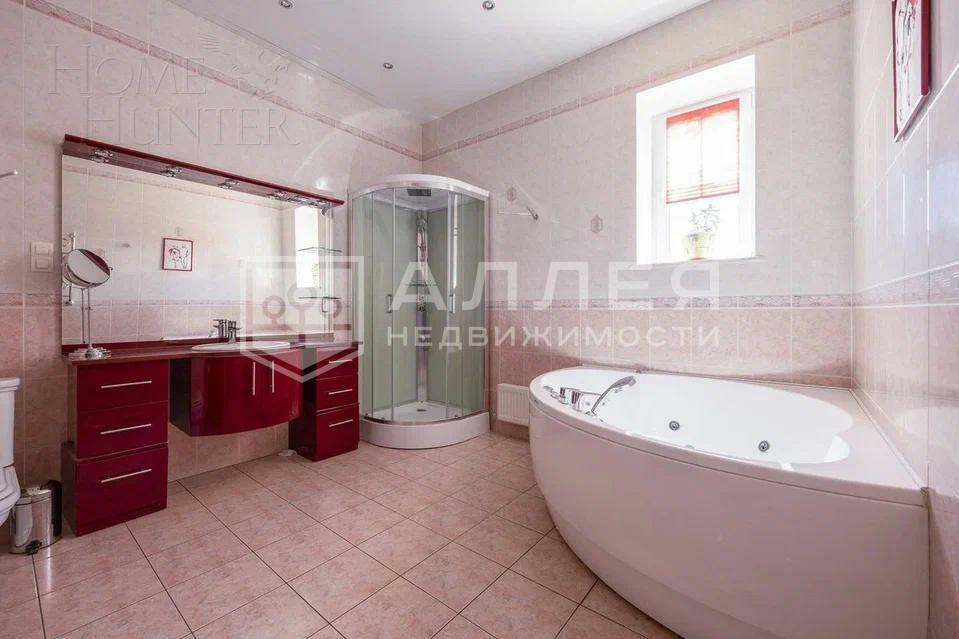 2-этажный коттедж 820 м² с отделкой