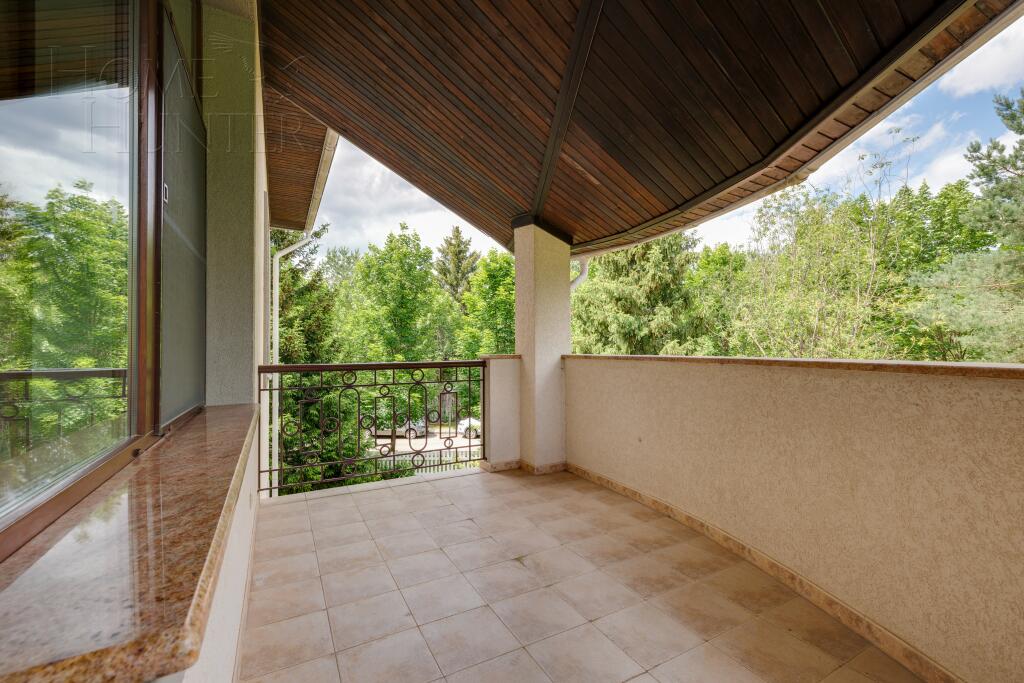 2-этажный коттедж 550 м² с отделкой