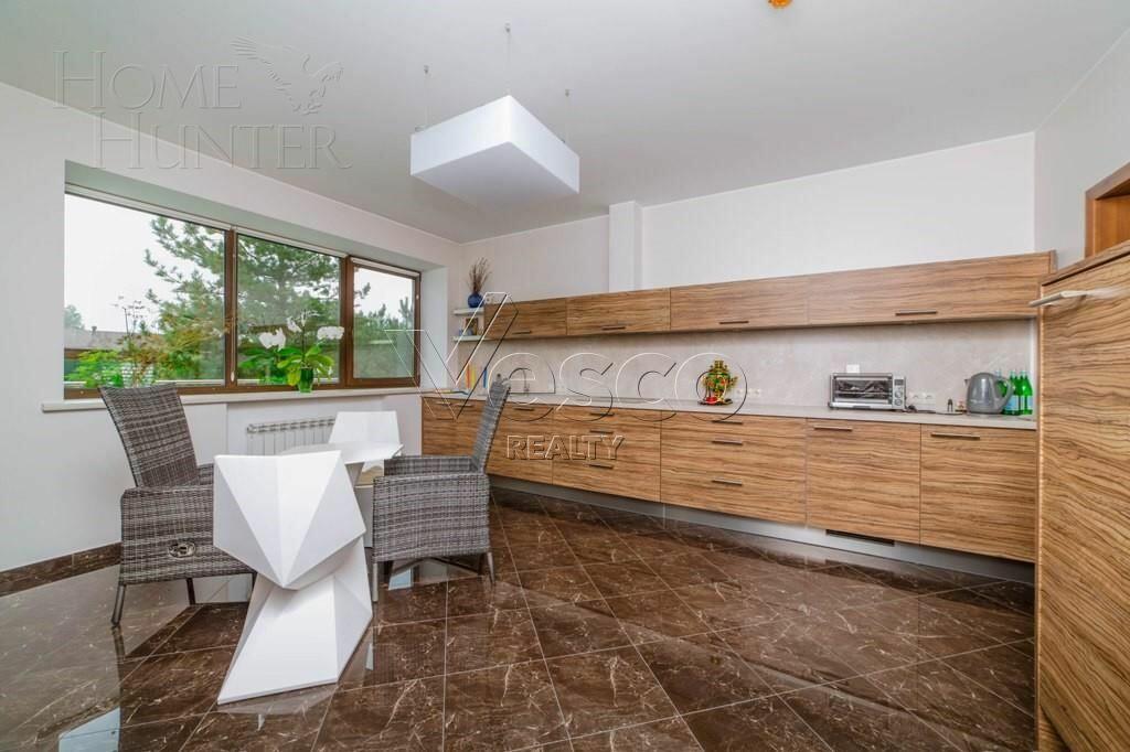 3-этажный коттедж 980 м² с отделкой