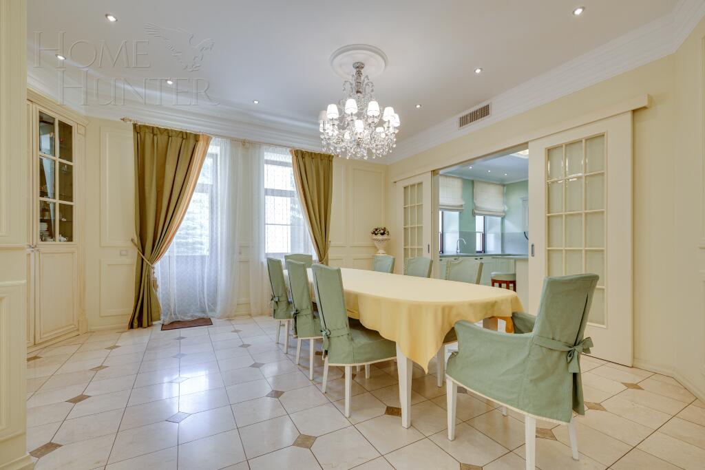 2-этажный коттедж 550 м² с отделкой