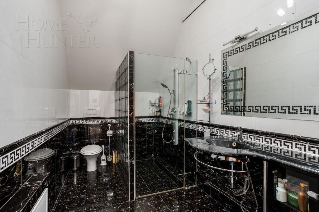 3-этажный коттедж 762 м² с отделкой