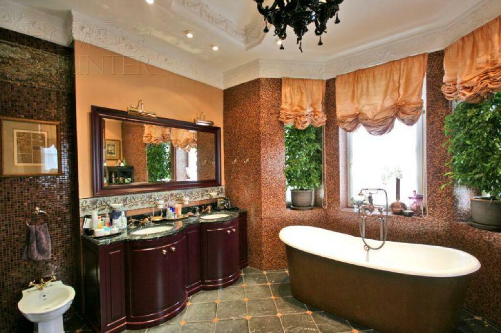 2-этажный коттедж 1 400 м² с отделкой