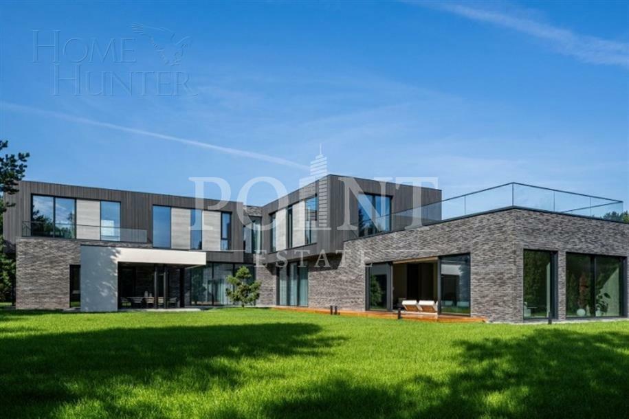 2-этажный коттедж 1 265 м² с отделкой