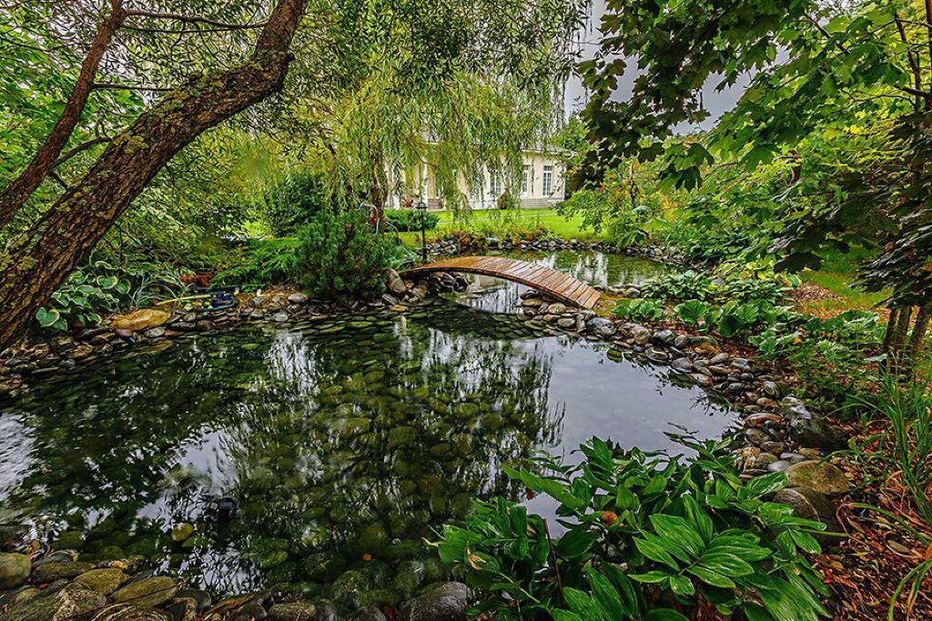 2-этажный коттедж 1 400 м² с отделкой