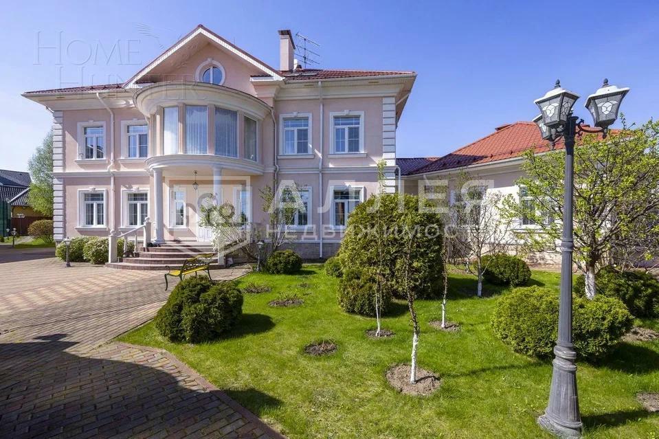 2-этажный коттедж 820 м² с отделкой