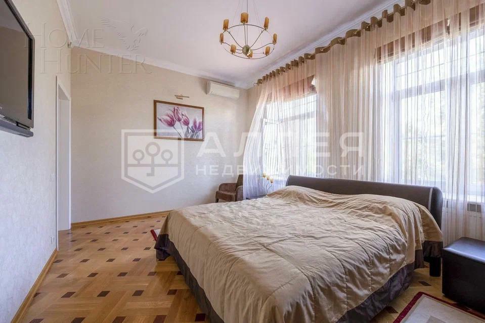 2-этажный коттедж 820 м² с отделкой