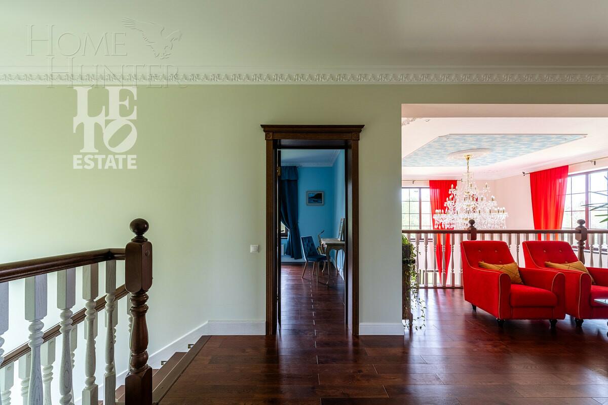 2-этажный коттедж 318.7 м² с отделкой