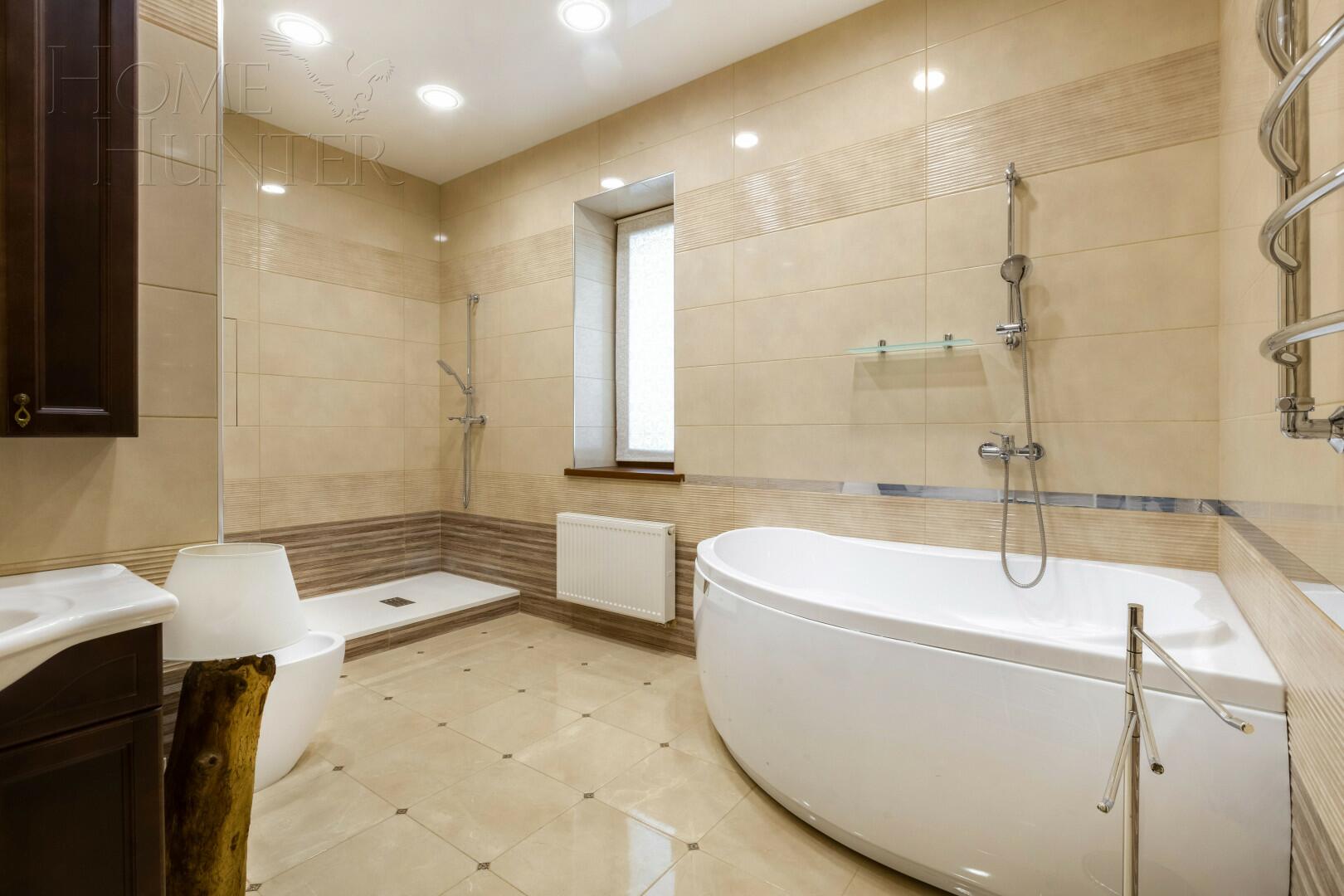 2-этажный коттедж 255.9 м² с отделкой
