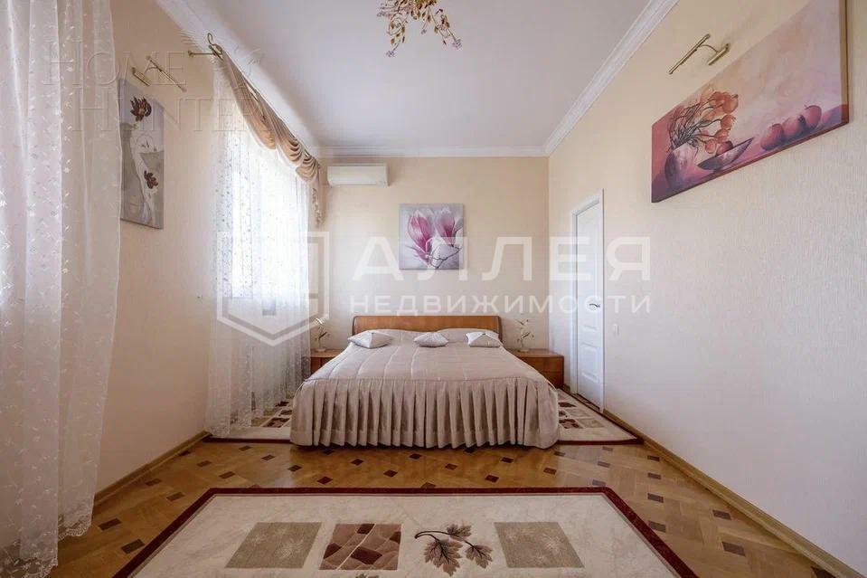 2-этажный коттедж 820 м² с отделкой