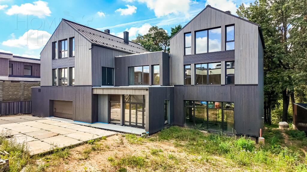 2-этажный коттедж 1 050 м² без отделки