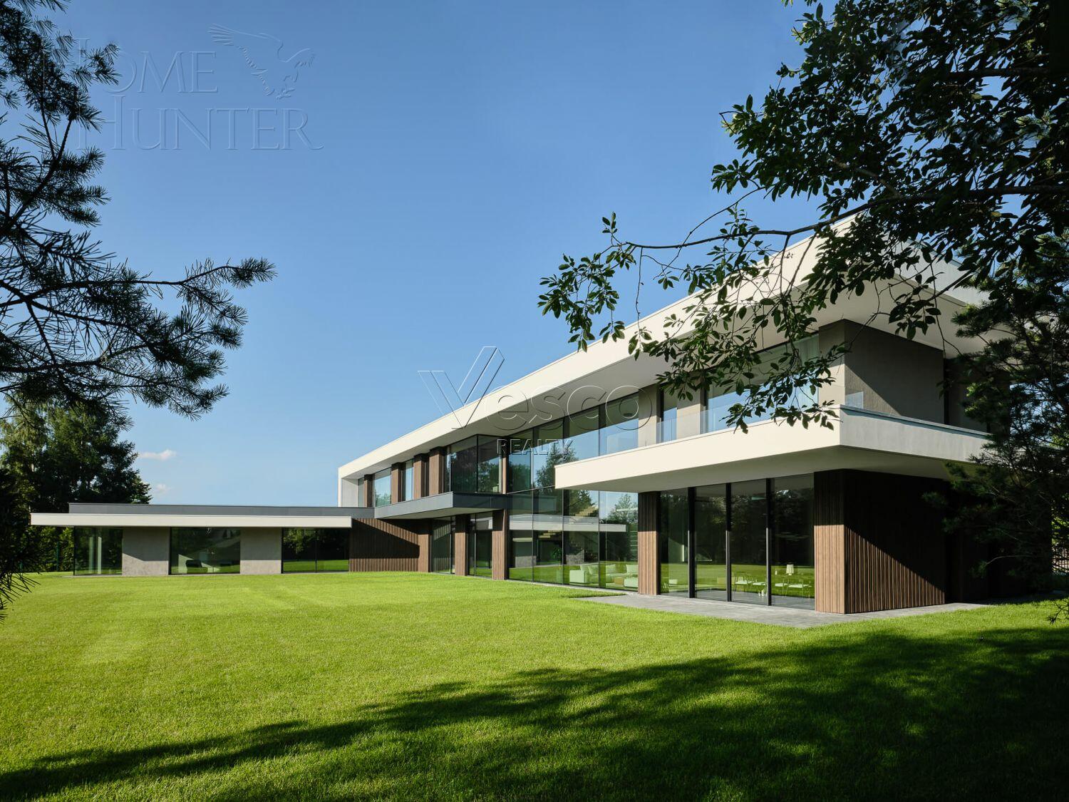 2-этажный коттедж 1 238 м² с отделкой