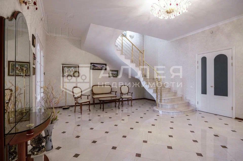 2-этажный коттедж 820 м² с отделкой