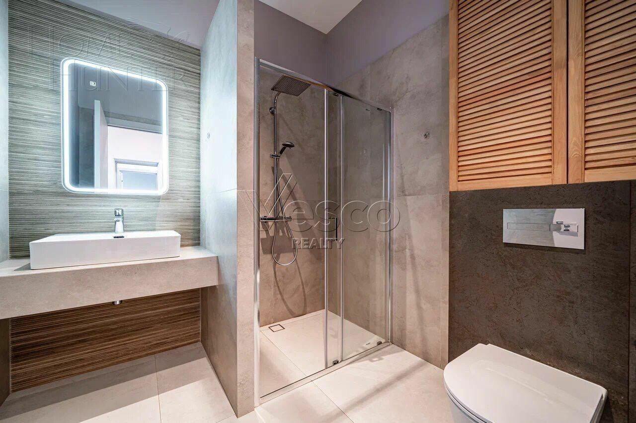 2-этажный коттедж 350 м² с отделкой