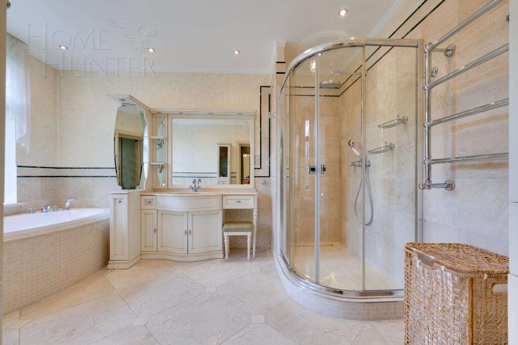 2-этажный коттедж 550 м² с отделкой