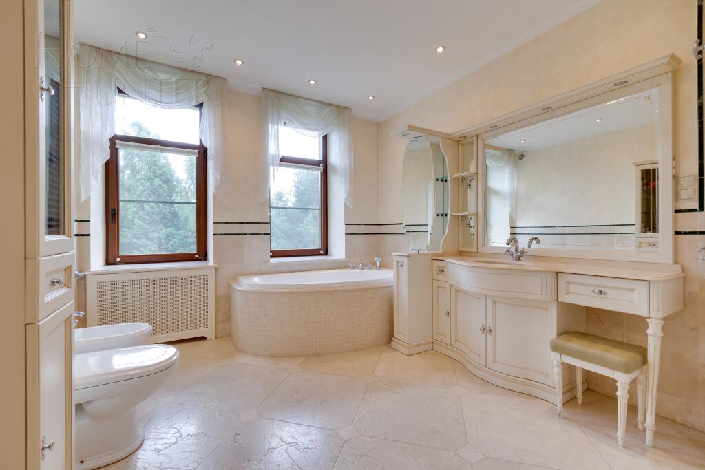 2-этажный коттедж 550 м² с отделкой