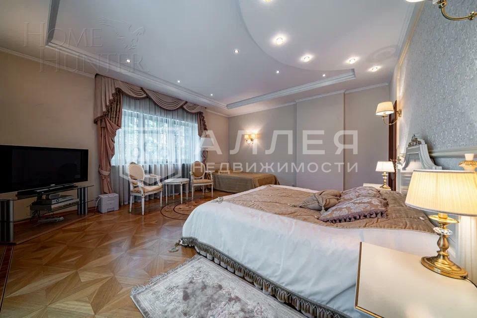 3-этажный коттедж 633 м² с отделкой